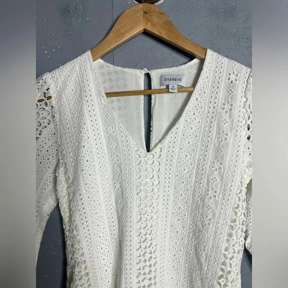 Evereve Presley Eyelet Dress in size XS - Picture 6 of 11